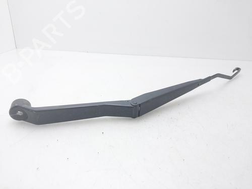 Vindspejlsviskerarm Vindspejlsviskerarm SUZUKI GRAND VITARA II (JT, TE, TD) 1.9 DDiS (JB419WD, JB419XD) (129 hp) 33938364 33938364