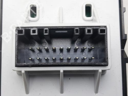 Left front window switch KIA STONIC (YB) | BP34717997I27 - Image 2