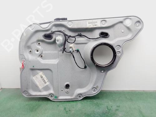 Used Rear right window mechanism Rear right window mechanism VW TOURAN (1T1, 1T2) [2003-2011] 32679089 32679089