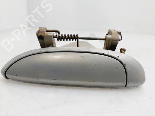 Used Front left exterior door handle RENAULT SCÉNIC I MPV (JA0/1_, FA0_) 1.9 dCi RX4 (101 hp) 18661208