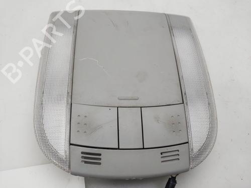 Luz interior Luz interior TOYOTA AURIS (_E18_) 1.4 D-4D (NDE180_, NDE180R) (90 hp) 33982390 33982390