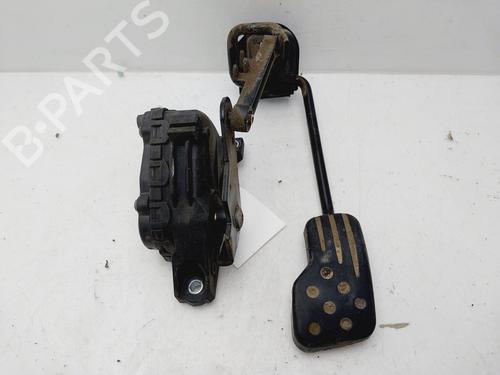 Used Pedal RENAULT CLIO II (BB_, CB_) 1.2 16V (BB05, BB0W, BB11, BB27, BB2T, BB2U, BB2V, CB05,... (75 hp) 28069107
