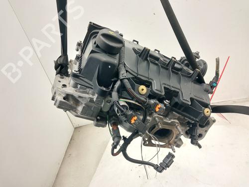Used Cylinder head Cylinder head 37495067 37495067
