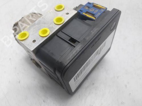 ABS pump RENAULT ESPACE IV (JK0/1_) 2.0 (JK09) | BP39469229M43 - Image 4