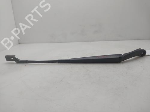Used Front windshield wiper arm Front windshield wiper arm 36781210 36781210