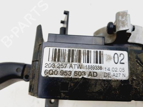 Steering wheel controls SEAT IBIZA III (6L1) | BP30595654E15