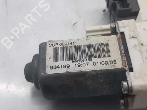 Right front window motor LAND ROVER DISCOVERY III (L319) 2.7 TD 4x4 | BP6926017E20 