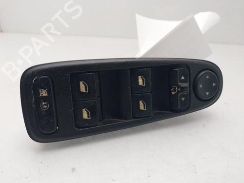 Used Left front window switch Left front window switch CITROËN C4 Picasso I MPV (UD_) [2006-2015] 32979047 32979047