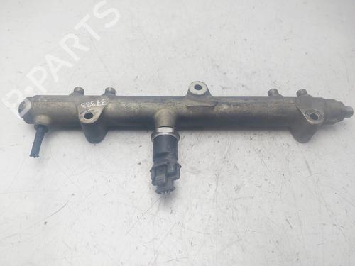 Used Injection rail CHRYSLER VOYAGER IV (RG, RS) 2.5 CRD (141 hp) 29454039