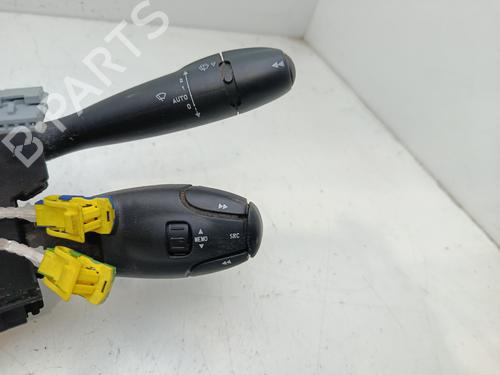 Steering wheel controls CITROËN C5 I (DC_) 2.2 HDi (DC4HXB, DC4HXE) | BP32403145E15