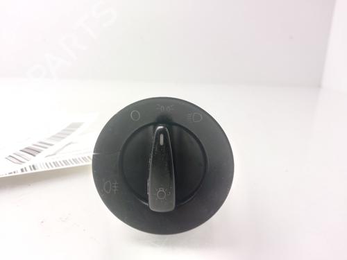 Interruttore luci VW GOLF IV (1J1) [1997-2008]  32008991