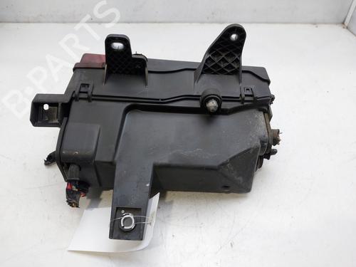 Fuse box JAGUAR XE (X760) 2.0 D | BP18073052E1 