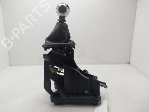 Used Gear lever Gear lever CITROËN DS3 (SA_) 1.6 THP 155 (156 hp) 36004590 36004590
