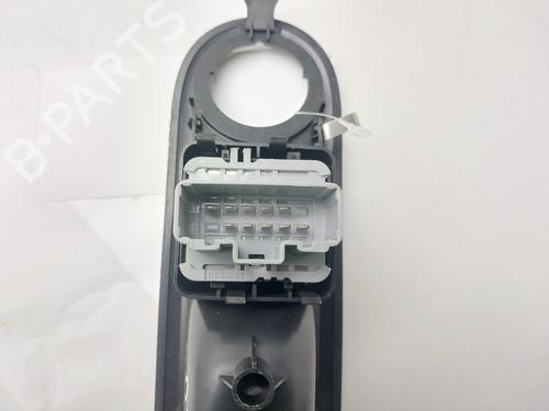 Left front window switch RENAULT TWINGO II (CN0_) 1.2 16V (CN0K, CN0V, CN0A) | BP31979067I27