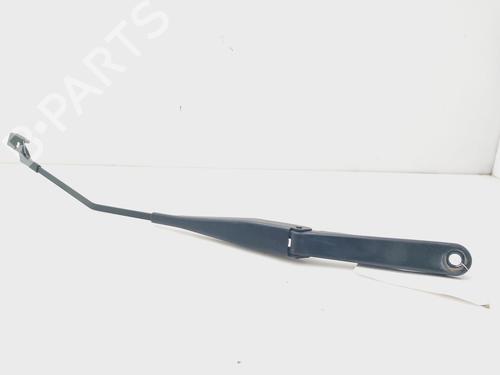Used Front windshield wiper arm FORD FIESTA VI (CB1, CCN) [2008-2017]  24653656