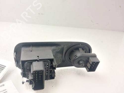 Left front window switch RENAULT TRAFIC II Bus (JL) | BP31885132I27