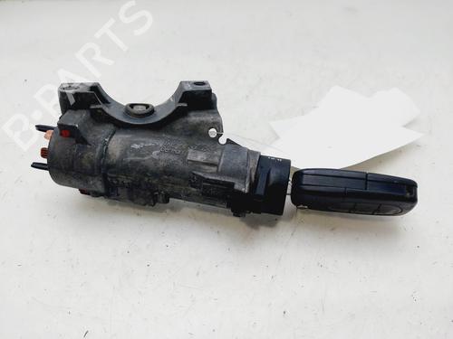 Clé de contact AUDI A4 B6 (8E2) 2.0 (130 hp) 29943153