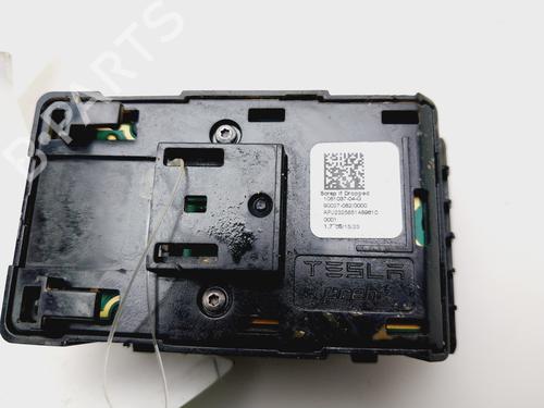Left front window switch TESLA MODEL 3 (5YJ3)  | BP29719877I27 