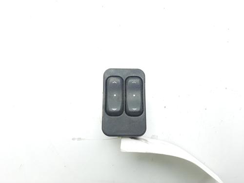 Used Left front window switch OPEL MERIVA A MPV (X03) 1.7 CDTI (E75) (100 hp) 13500428