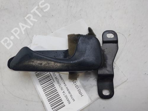 Højre fortil invendig håndtag MITSUBISHI GALLOPER (JK-01) 2.5 TD intercooler (99 hp) 18032692