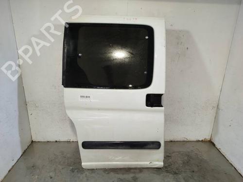 Højre side skydedør Højre side skydedør CITROËN BERLINGO / BERLINGO FIRST MPV (MF_, GJK_, GFK_) 1.9 D (MFWJZ) (70 hp) 39881626 39881626