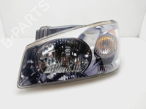 Used Left headlight KIA CERATO I Hatchback (LD) 2.0 CRDi (112 hp) 29531793