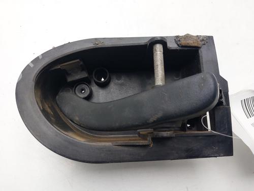 Used Rear right interior door handle Rear right interior door handle FORD MONDEO I (GBP) 1.8 TD (88 hp) 33459945 33459945