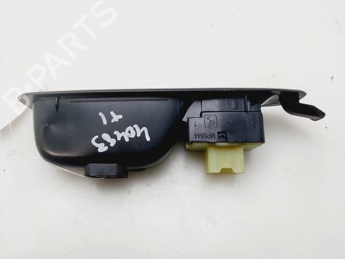 Left rear window switch RENAULT CAPTUR I (J5_, H5_) | BP31608517I29