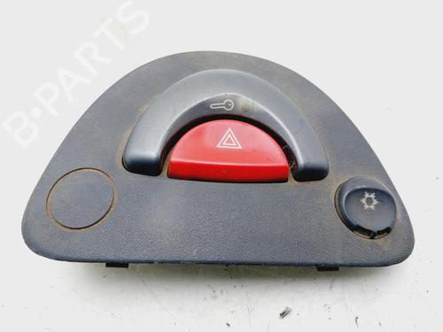 Used Warning switch SMART CABRIO (450) 0.6 (S1OLA1, 450.441, 450.442, 450.443) (55 hp) 29518552