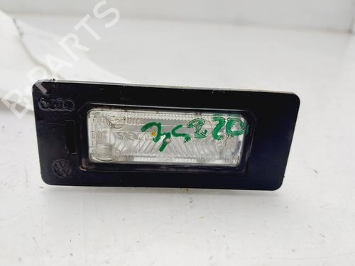 Używane Lampa oświetlenia tablicy rejestracyjnej SKODA FABIA II Combi (545) 1.6 TDI (75 hp) 20220886