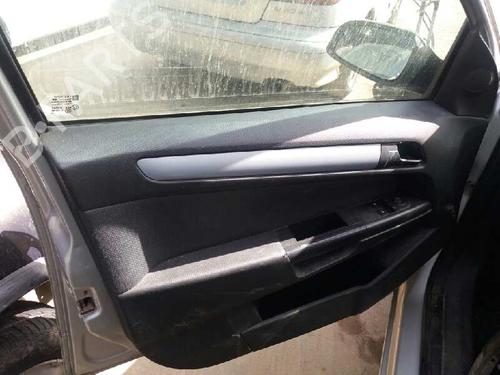 Fuse box OPEL ASTRA H (A04) 1.3 CDTI (L48) | BP2889447E1 