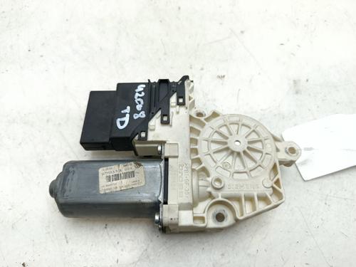 Used Right rear window motor Right rear window motor VW PASSAT B6 Variant (3C5) 2.0 TDI 16V (140 hp) 36532180 36532180