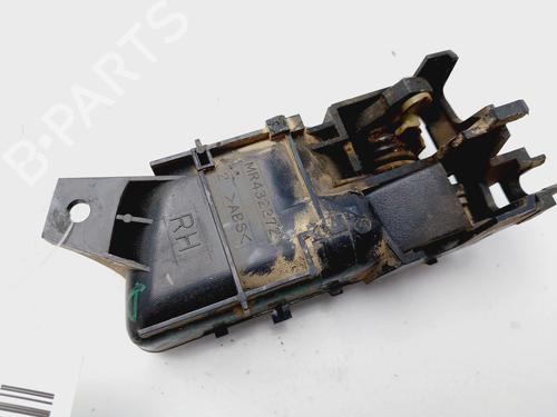 Front right interior door handle MITSUBISHI PAJERO III (V7_W, V6_W) 3.2 Di-D (V68W) | BP18332923I14 