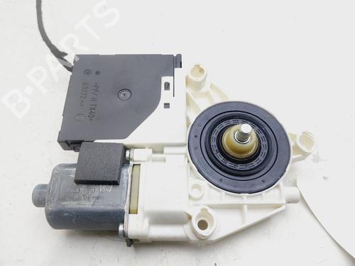 Used Right front window motor AUDI A3 Sportback (8PA) 1.6 TDI (105 hp) 26730202