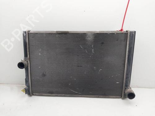 Used Water radiator Water radiator TOYOTA AURIS (_E15_) 1.4 D-4D (NDE150_, NDE150R) (90 hp) 39717258 39717258