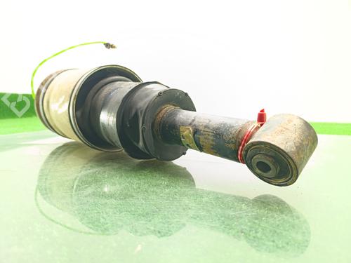 Right rear shock absorber LAND ROVER DISCOVERY III (L319) 2.7 TD 4x4 | BP28683668M19