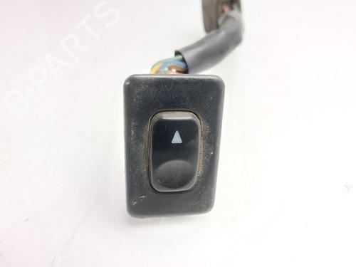 Used Right rear window switch Right rear window switch MITSUBISHI GALLOPER (JK-01) 2.5 TD intercooler (99 hp) 33263755 33263755