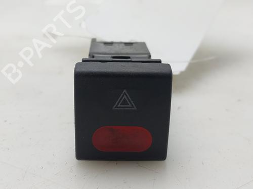 Used Warning switch Warning switch CITROËN SAXO (S0, S1) 1.5 D (57 hp) 33793147 33793147