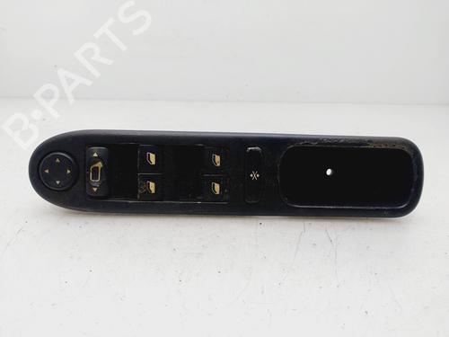 Used Left front window switch PEUGEOT 307 (3A/C) 1.6 16V (109 hp) 29764256