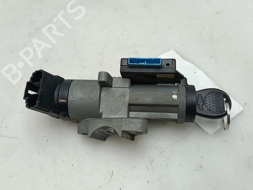 Used Ignition barrel CHEVROLET MATIZ (M200, M250) 0.8 (52 hp) 29390847