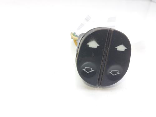 Used Left front window switch FORD FIESTA V (JH_, JD_) 1.4 TDCi (68 hp) 12421315