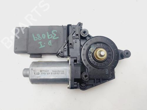 Portierruitmotor linksvoor VW PASSAT B5.5 Variant (3B6) 1.9 TDI (101 hp) 28837452