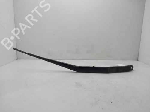 Used Front windshield wiper arm Front windshield wiper arm 39210078 39210078
