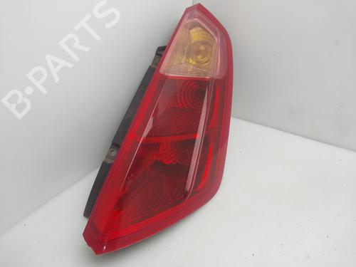 right-taillight-fiat-grande-punto-199_-2005-36526864 main image