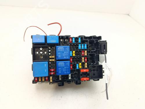 Used Fuse box Fuse box RENAULT CLIO V (B7_) [2019-2026] 36019650 36019650