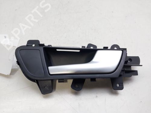 Used Front right interior door handle AUDI A4 B8 (8K2) [2007-2017]  18336486