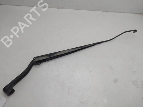 front-windshield-wiper-arm-kia-sorento-i-jc-2002-2003-2004-2005-2006-2007-2008-2009-2010-2011-39236764 main image