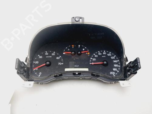 Used Instrument cluster FIAT PUNTO Hatchback Van (188_) 1.2 60 (60 hp) 31823493