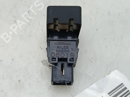 Warning switch NISSAN TIIDA Hatchback (C11) 1.6 | BP32707890I22 - Image 2