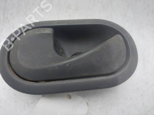Højre bagtil invendig håndtag Højre bagtil invendig håndtag RENAULT KANGOO / GRAND KANGOO II (KW0/1_) 1.5 dCi 70 (KW0V, KW0A) (68 hp) 39404575 39404575